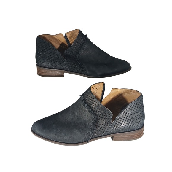 Lucky Brand Shoes - Lucky Brand Womens Black Leather Perforated Fringe Ankle Booties Size 9M LK-TUMY